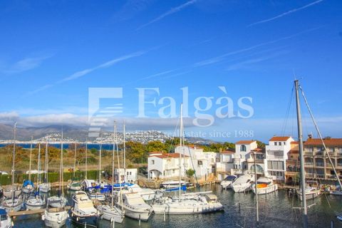 Villa i Empuriabrava, Gerona, Empuriabrava - € 475.000 | Ref: V58 - foto 1