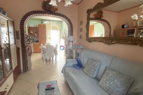 Villa i Silvi, Teramo, Silvi - € 150.000 | Ref: ADM001 - foto 2