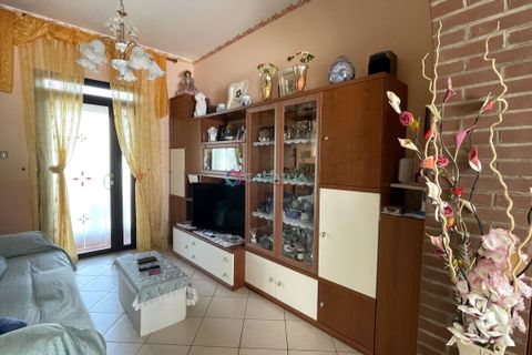 Villa i Silvi, Teramo, Silvi - € 150.000 | Ref: ADM001 - foto 3