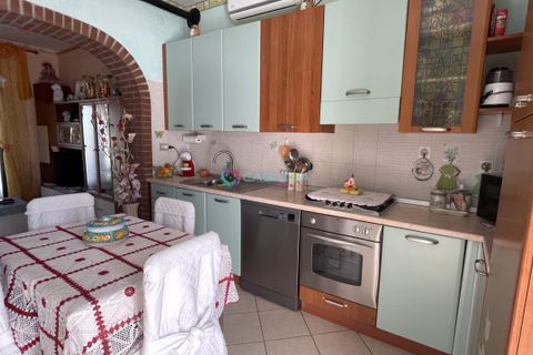 Villa i Silvi, Teramo, Silvi - € 150.000 | Ref: ADM001 - foto 5