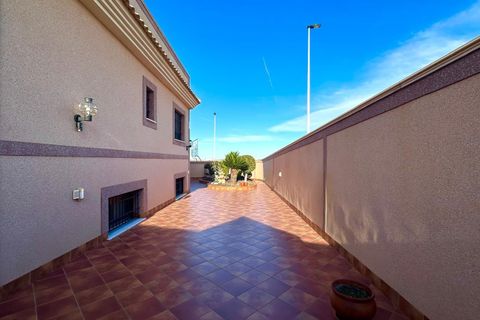 Byhus i Torrevieja, Alicante, Torrevieja - € 449.900 | Ref: MLSC8480289 - foto 5