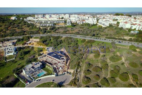 Helårsgrund i Albufeira, Faro, Albufeira - € 1.200.000 | Ref: LV-11 (PR-011) - foto 2