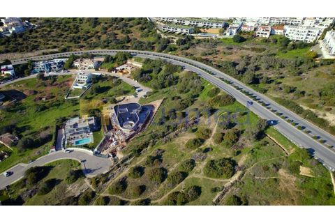 Helårsgrund i Albufeira, Faro, Albufeira - € 1.200.000 | Ref: LV-11 (PR-011) - foto 3