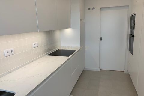Lejlighed i Amadora, Lisbon, Amadora - € 750.000 | Ref: C0221-03784 - foto 14