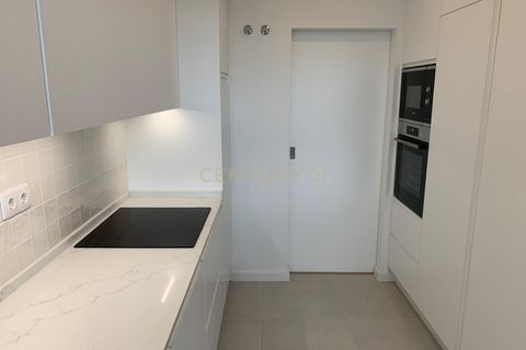 Lejlighed i Amadora, Lisbon, Amadora - € 750.000 | Ref: C0221-03784 - foto 16
