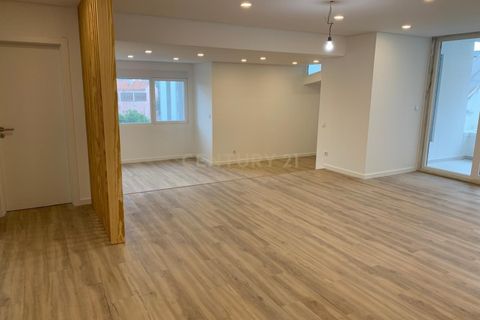 Lejlighed i Amadora, Lisbon, Amadora - € 750.000 | Ref: C0221-03784 - foto 17