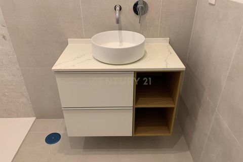 Lejlighed i Amadora, Lisbon, Amadora - € 750.000 | Ref: C0221-03784 - foto 22