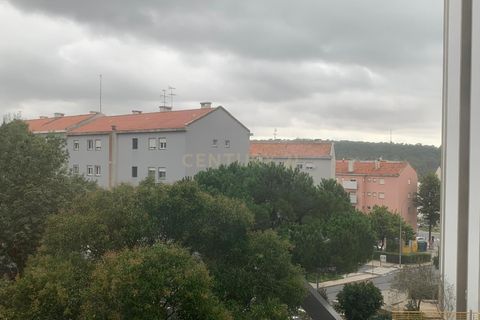 Lejlighed i Amadora, Lisbon, Amadora - € 750.000 | Ref: C0221-03784 - foto 30