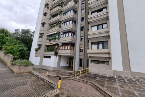 Lejlighed i Amadora, Lisbon, Amadora - € 750.000 | Ref: C0221-03784 - foto 36