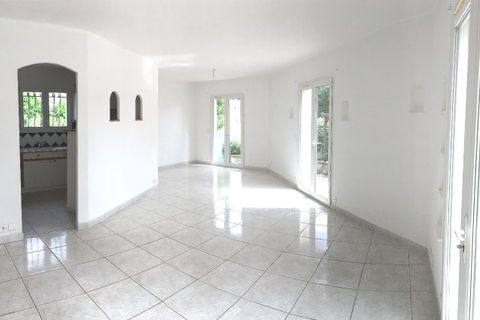 Villa a Castries, Herault, Castries - € 1.650/mes | Ref: L10003308 - foto 2