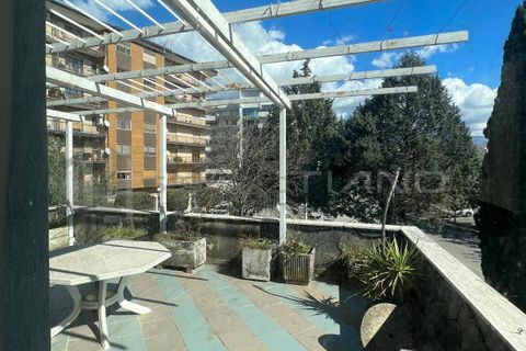 Erhvervsejendom i Rende, Cosenza, Rende - € 350.000 | Ref: 578 - foto 2