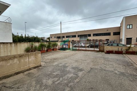 Erhvervsejendom i Modugno, Bari, Modugno - € 520.000 | Ref: 12005/2025 - foto 8
