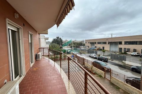 Erhvervsejendom i Modugno, Bari, Modugno - € 520.000 | Ref: 12005/2025 - foto 10