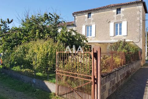 Landejendom i Saint-Georges, Charente, Saint-Georges - € 85.600 | Ref: 1296 - foto 1