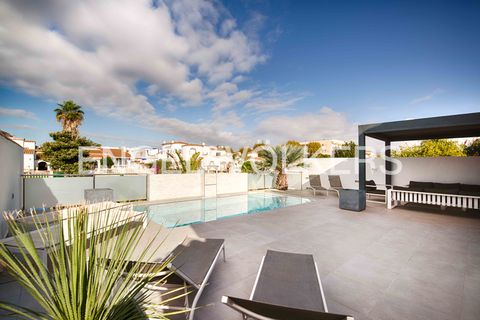 Villa i Empuriabrava, Gerona, Empuriabrava - € 1.450.000 | Ref: W-04786R - foto 6