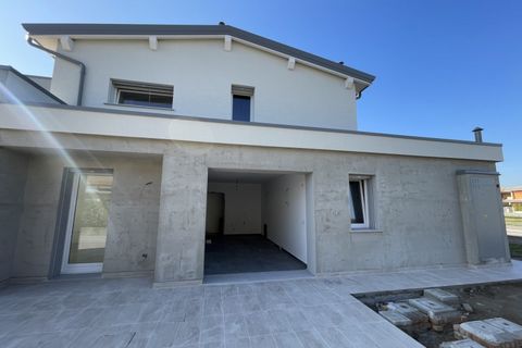 Leilighet i Suzzara, Mantua, Suzzara - € 255 000 | Ref: 2641 - foto 3