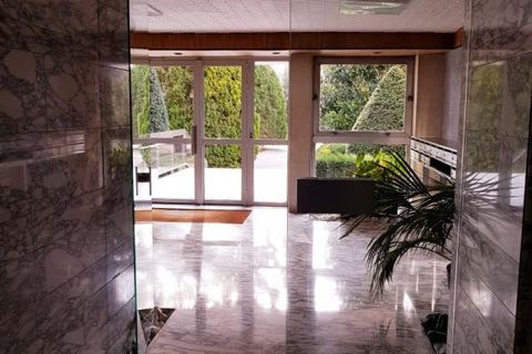 Apartament a Marseille, Bouches-du-Rhone, Marseille - € 2.400/mes | Ref: 686839 - foto 2