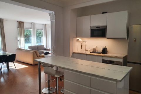 Apartament a Marseille, Bouches-du-Rhone, Marseille - € 2.400/mes | Ref: 686839 - foto 4