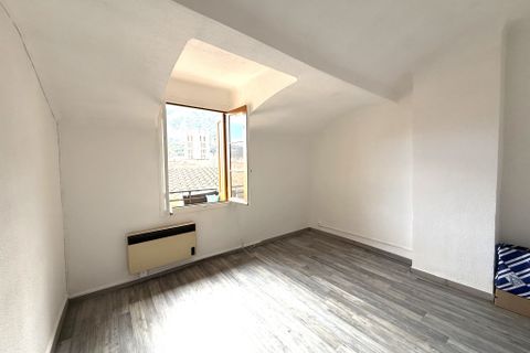 Villa a Arles-sur-Tech, Pyrenees-Orientales, Arles-sur-Tech - € 750/mes | Ref: 1054LGMM - foto 8