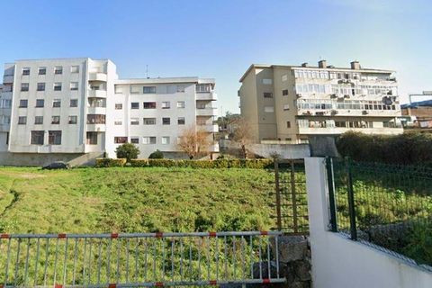 Helårsgrund i Maia, Porto, Maia - € 400.000 | Ref: C0457-00744 - foto 1