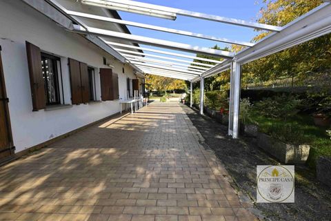 Erhvervsejendom i Cinto Euganeo, Padua, Cinto Euganeo - € 320.000 | Ref: ATT3 - foto 3