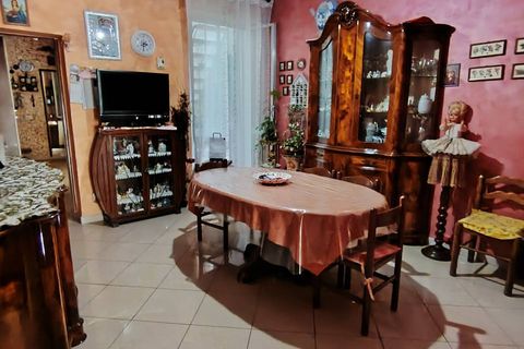 Villa a Floridia, Siracusa, Floridia - € 60.000 | Ref: 65 - foto 2