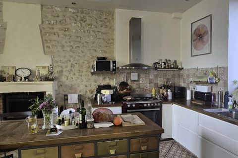 Villa a Bernay-Saint-Martin, Charente-Maritime, Bernay-Saint-Martin - € 223.300 | Ref: E3540ED96F914EF6 - foto 3