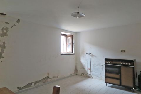 Herregård i Bagnone, Massa and Carrara, Bagnone - € 65 000 | Ref: 226 - foto 25