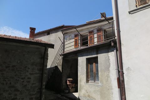 Landejendom i Bagnone, Massa and Carrara, Bagnone - € 70.000 | Ref: 974 - foto 2