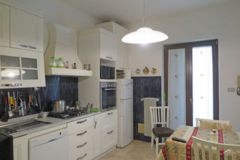 Villa a Carrara, Massa and Carrara, Carrara - € 590.000 | Ref: 296A - foto 13