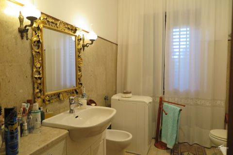 Villa a Carrara, Massa and Carrara, Carrara - € 590.000 | Ref: 296A - foto 23