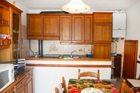 Villa a Fivizzano, Massa and Carrara, Fivizzano - € 100.000 | Ref: 053L - foto 11