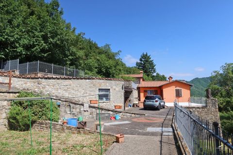Villa i Bagnone, Massa and Carrara, Bagnone - € 490.000 | Ref: 317B - foto 1