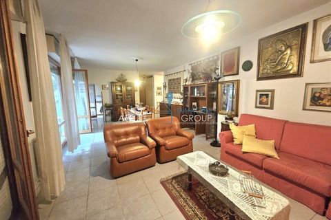 Lejlighed i Massa, Massa and Carrara, Massa - € 380.000 | Ref: 3559 - foto 2