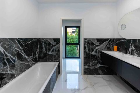 Villa i Santa Ponsa, Mallorca, Santa Ponsa - € 2.750.000 | Ref: 82777 - foto 28