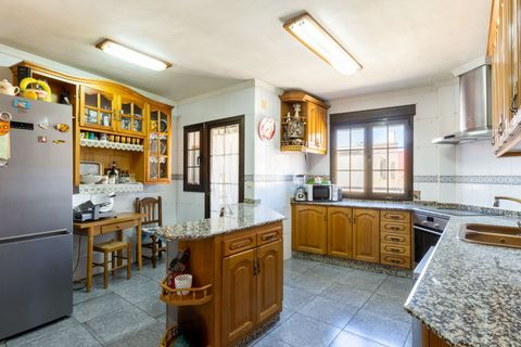 Villa a Utiel, Valencia, Utiel - € 260.000 | Ref: ef515f58-5f36-4315-b - foto 8
