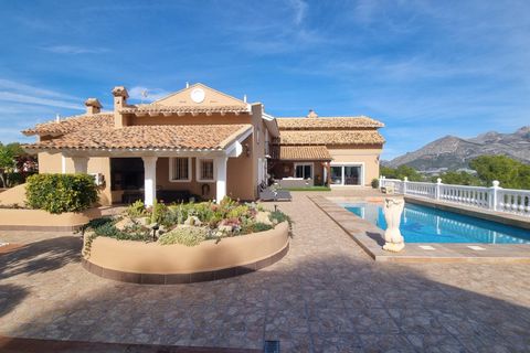 Villa i La Nucia, Alicante, La Nucia - € 2.500.000 | Ref: EXP11934/8930 - foto 2