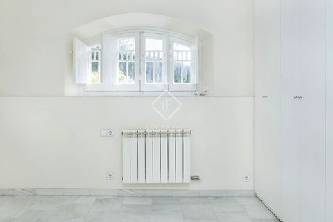Villa i Valldoreix, Barcelona, Valldoreix - € 1.475.000 | Ref: STC41480 - foto 32