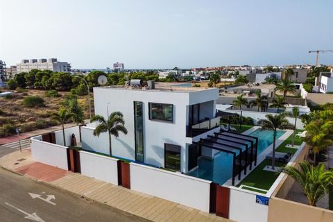 Villa i Vera, Almeria, Vera - € 895.000 | Ref: VPLO1293 - foto 2