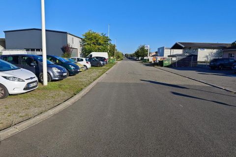 L'establiment comercial a Grenade, Haute-Garonne, Grenade - € 16.236/mes | Ref: GES23360012-148 - foto 15