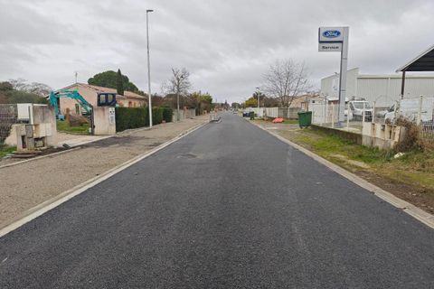 L'establiment comercial a Grenade, Haute-Garonne, Grenade - € 16.236/mes | Ref: GES23360012-148 - foto 16