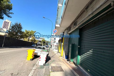 Erhvervsejendom i Naples, Naples, Naples - € 140.000 | Ref: vomero.d - foto 8