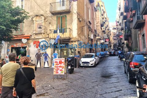 Erhvervsejendom i Naples, Naples, Naples - € 330.000 | Ref: vomero.c - foto 1