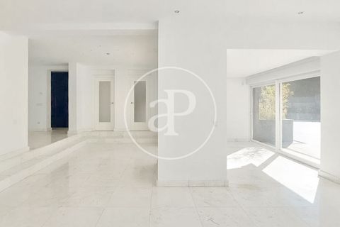 Villa i La Moraleja, Madrid, La Moraleja - € 4.100.000 | Ref: VMN2511005 - foto 9