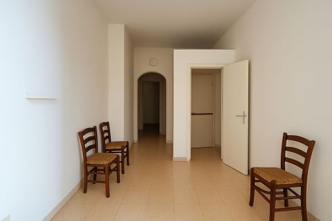 L'establiment comercial a Lecce, Lecce, Lecce - € 2.000/mes | Ref: 2000ric - foto 10