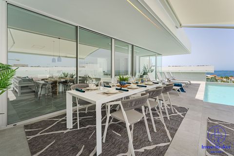 Villa a Adeje, Tenerife, Adeje - € 1.734.000 | Ref: CB1003 - foto 6