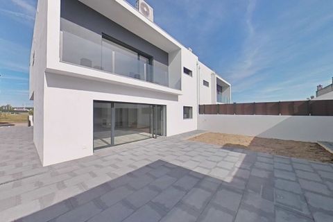 Villa i Entroncamento, Santarem, Entroncamento - € 470.000 | Ref: SF-SAFTI:007386 - foto 1