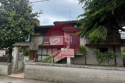 Villa i Cesena, Forli-Cesena, Cesena - € 385.000 | Ref: G-C1-021 - foto 3