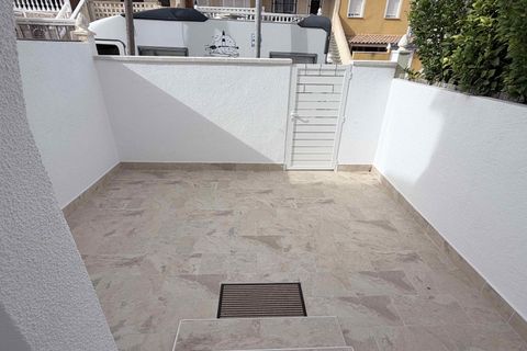 Stadthaus in Torrevieja, Alicante, Torrevieja - € 229.000 | Ref: MLSC5067576 - Foto 7