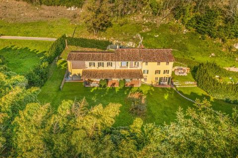 Landejendom i Camaiore, Lucca, Camaiore - € 2.750.000 | Ref: CBI129-1110-130565 - foto 2
